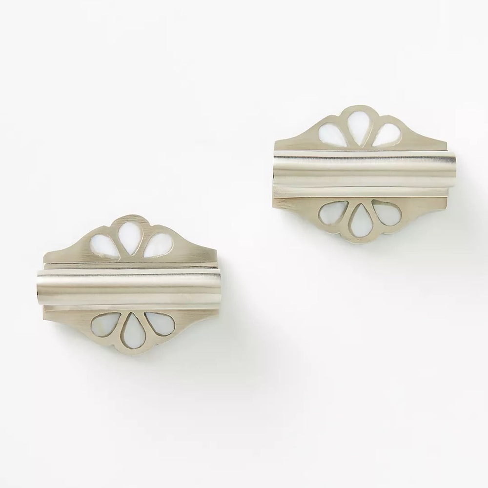 Alba Mother-Of-Pearl Knobs - set of 5